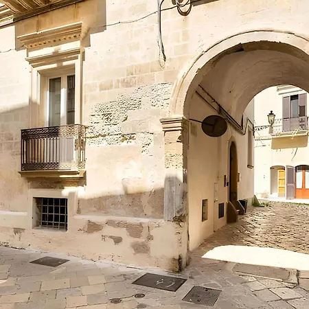 La Casa Dell'arco
